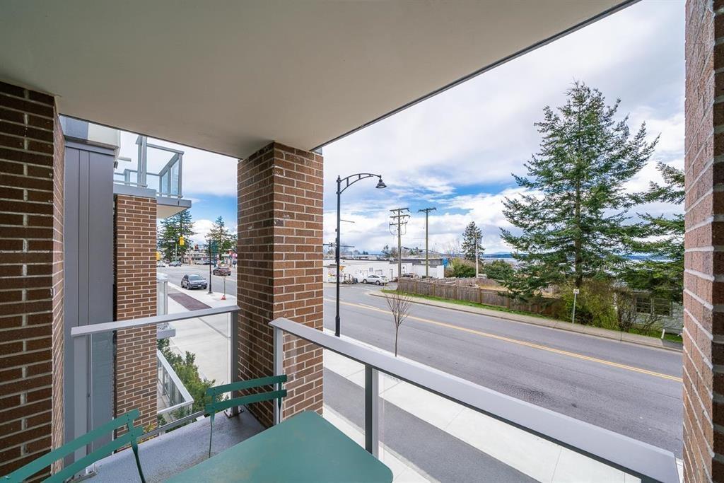 104 15165 Thrift Avenue, Surrey, British Columbia  V4B 0C1 - Photo 9 - R2977291