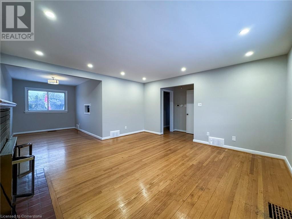 70 Crownhill Street, Ottawa, Ontario  K1J 7K8 - Photo 1 - 40706065