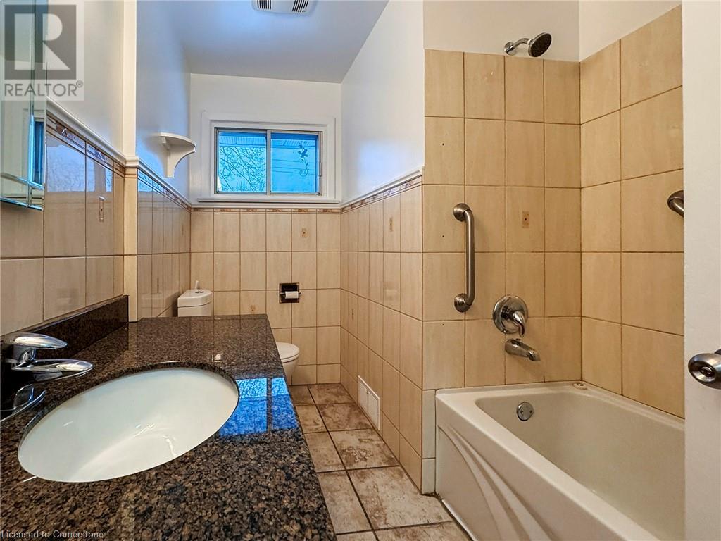 70 Crownhill Street, Ottawa, Ontario  K1J 7K8 - Photo 8 - 40706065