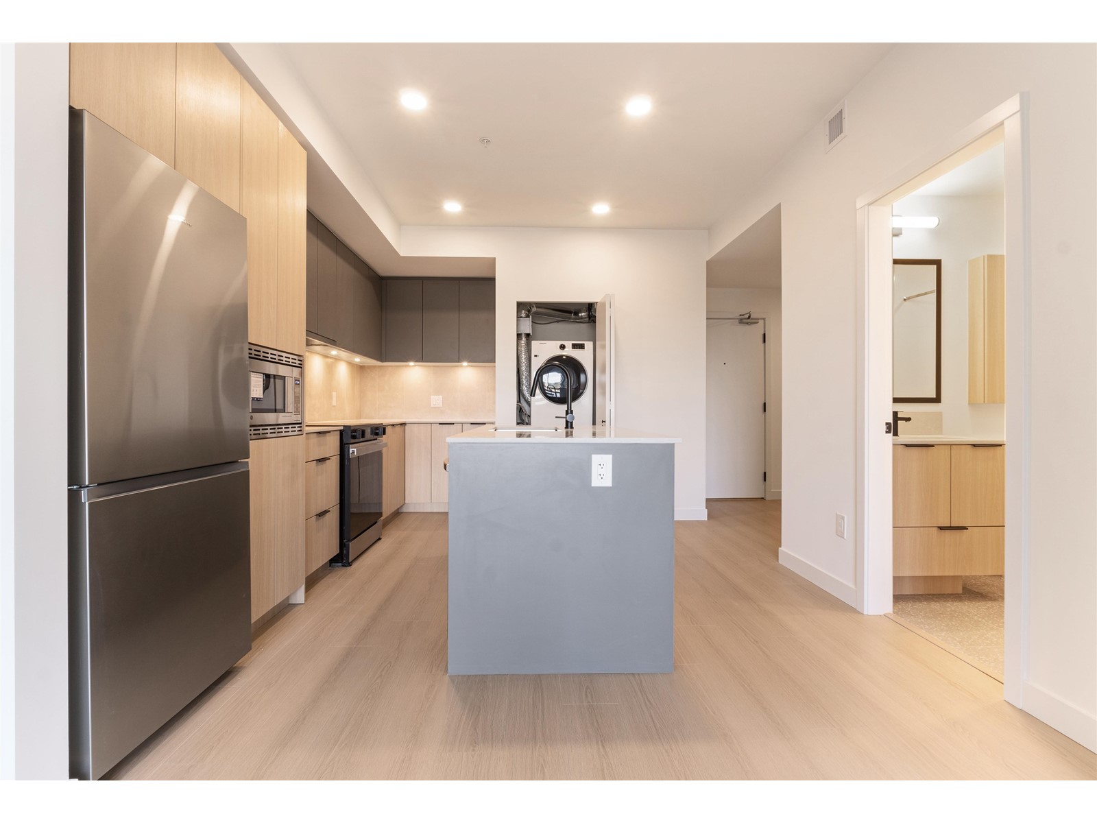 412 13439 94a Avenue, Surrey, British Columbia  V3V 0G9 - Photo 10 - R2977740
