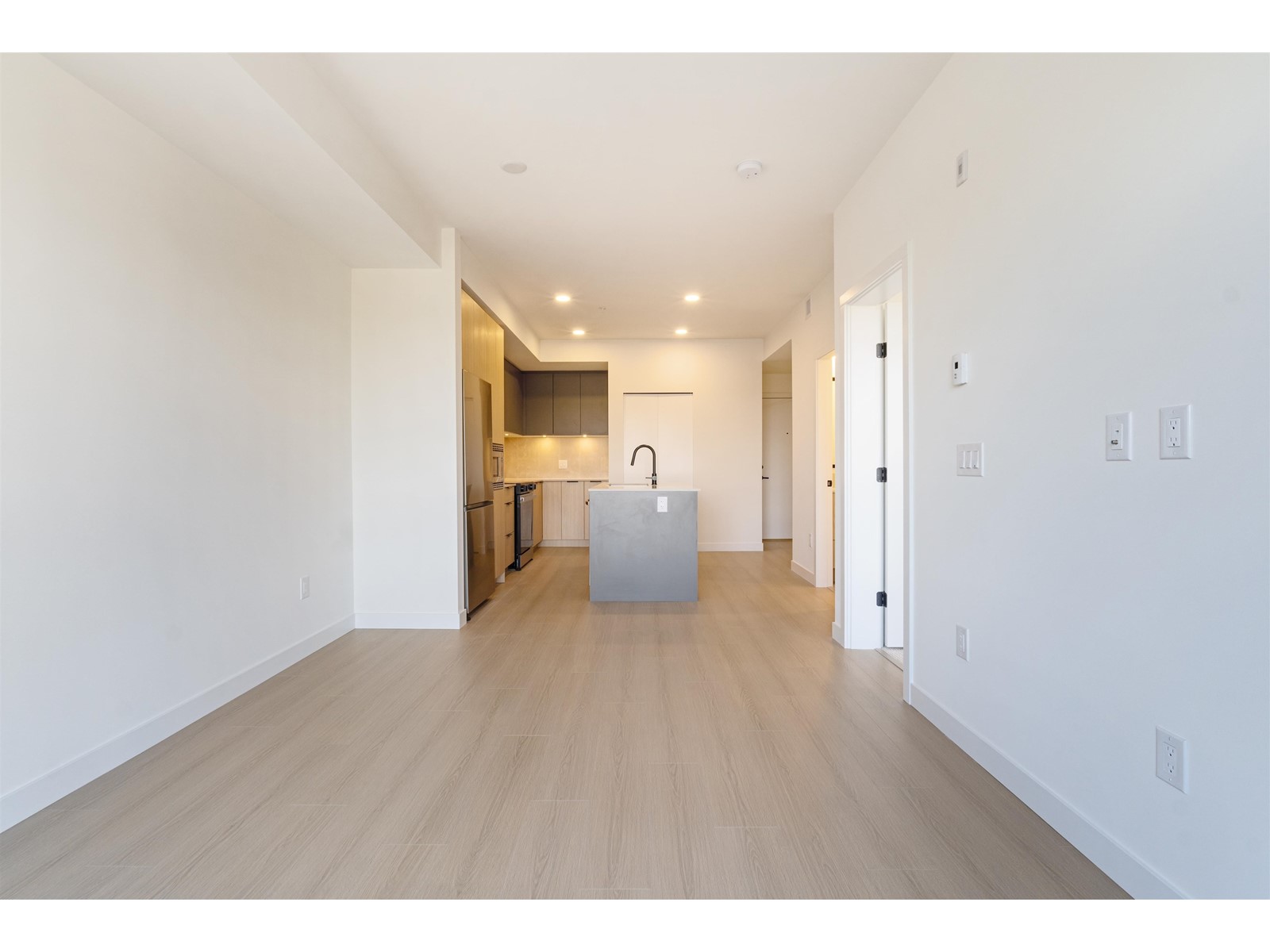 412 13439 94a Avenue, Surrey, British Columbia  V3V 0G9 - Photo 11 - R2977740