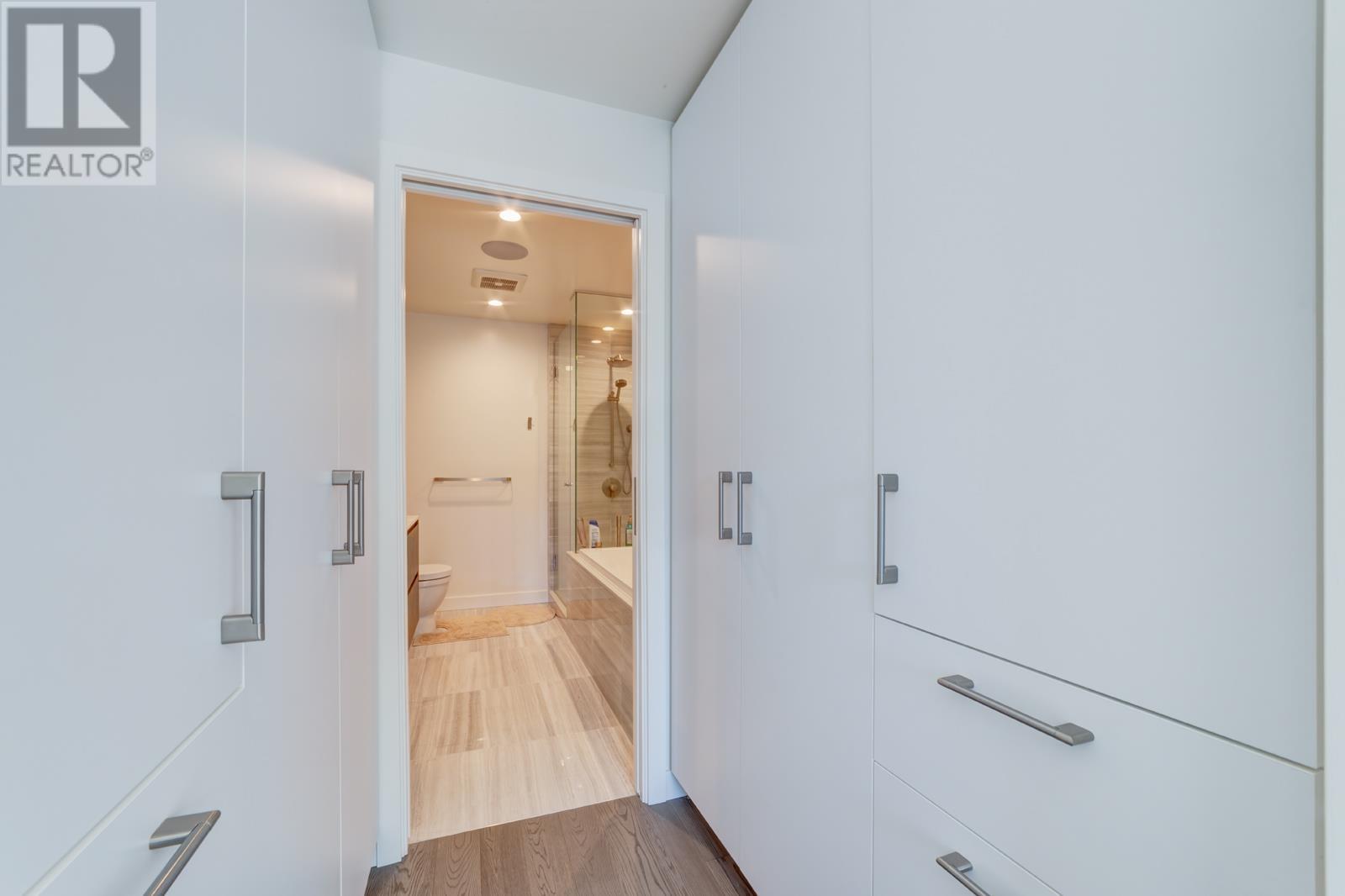 Listing Picture 13 of 40 : 608 6855 PEARSON WAY, Richmond / 烈治文 - 魯藝地產 Yvonne Lu Group - MLS Medallion Club Member