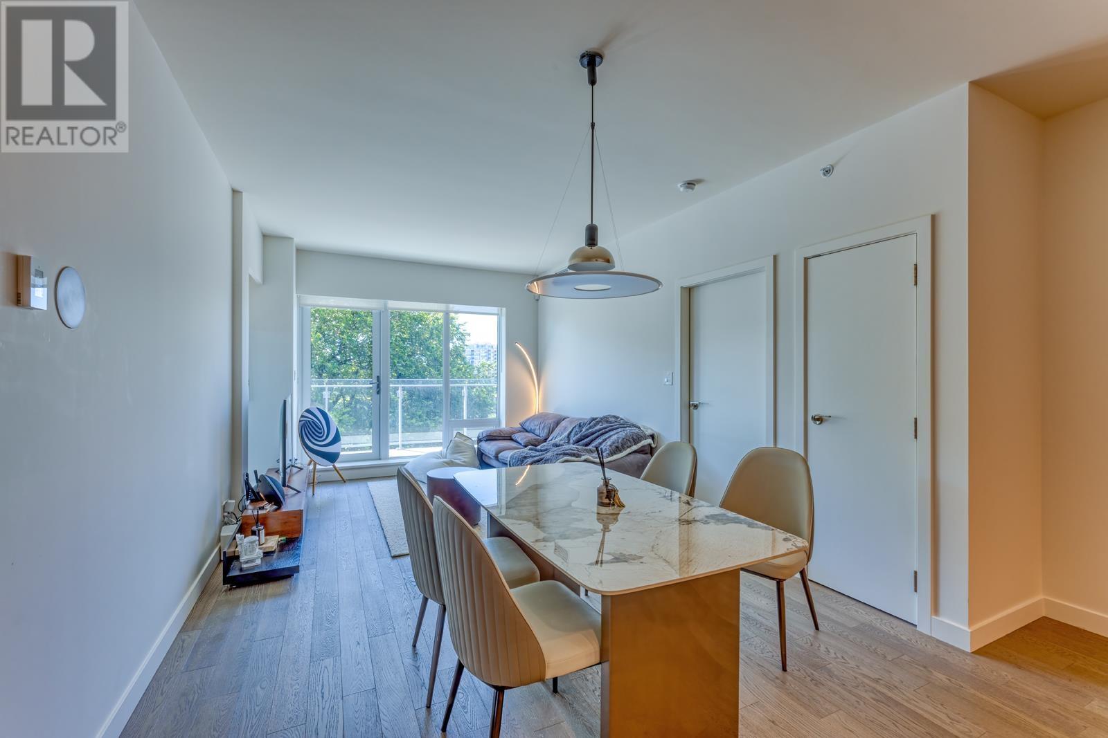 Listing Picture 9 of 40 : 608 6855 PEARSON WAY, Richmond / 烈治文 - 魯藝地產 Yvonne Lu Group - MLS Medallion Club Member