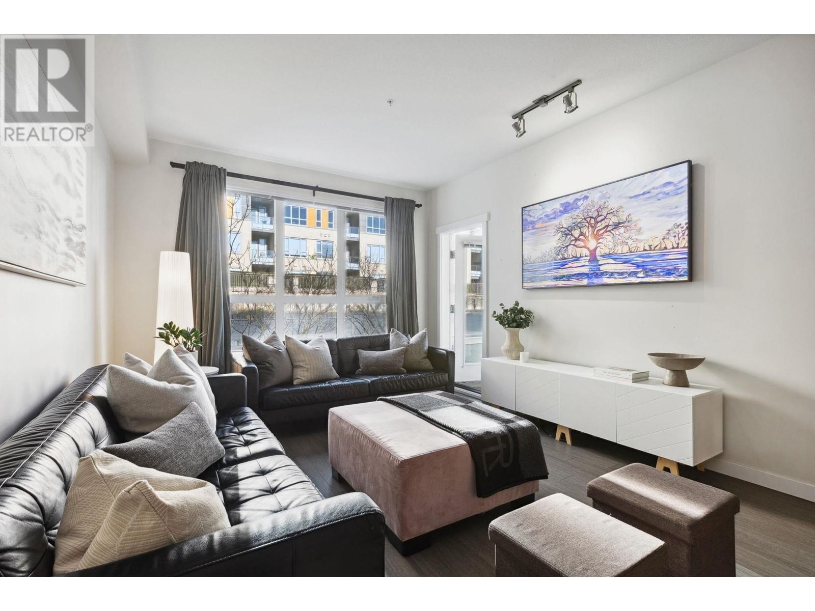 Listing Picture 9 of 24 : 316 9877 UNIVERSITY CRESCENT, Burnaby / 本拿比 - 魯藝地產 Yvonne Lu Group - MLS Medallion Club Member