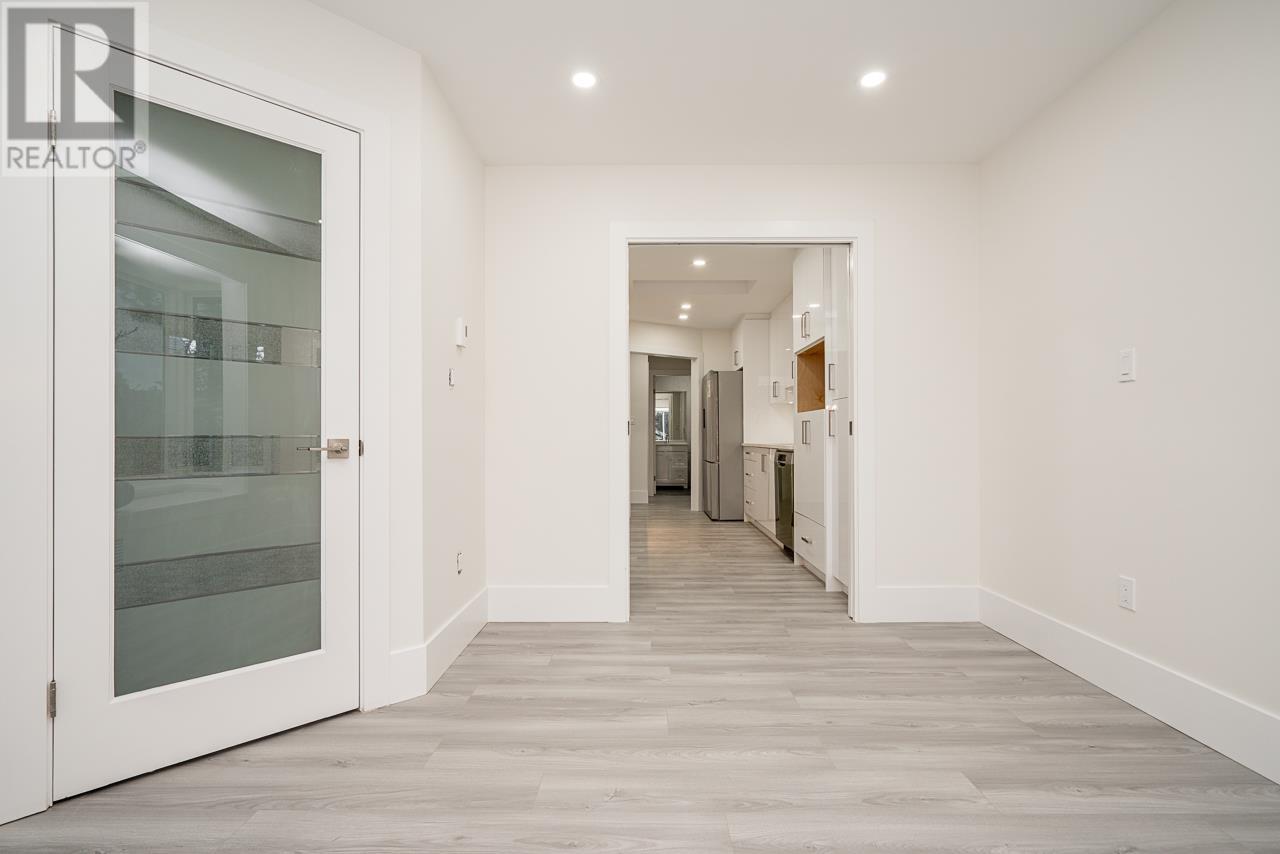 306 5663 Inman Avenue, Burnaby, British Columbia  V5H 2M2 - Photo 18 - R2977734
