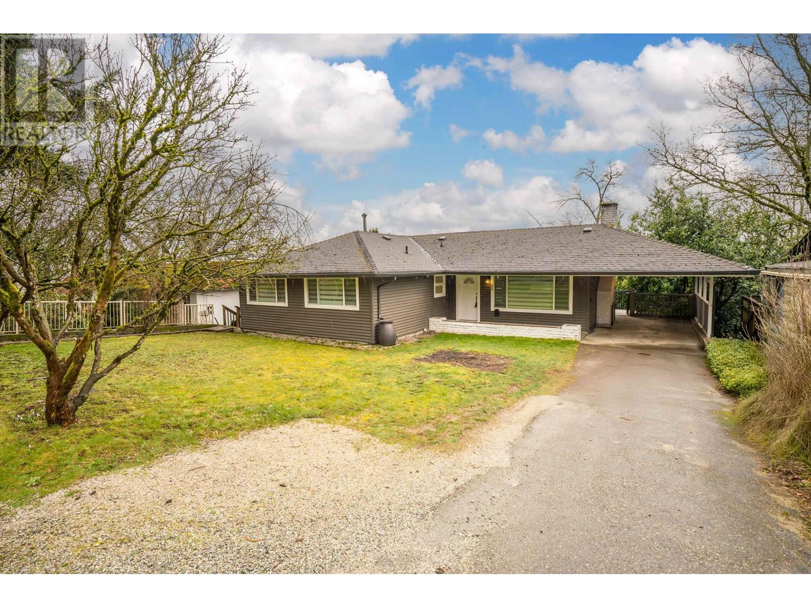 85 Warrick Street, Coquitlam, British Columbia  V3K 5L3 - Photo 2 - R2977700