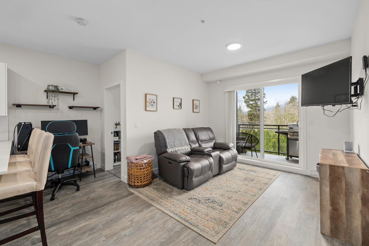 Property at 309 9450 ROBSON STREET image 3