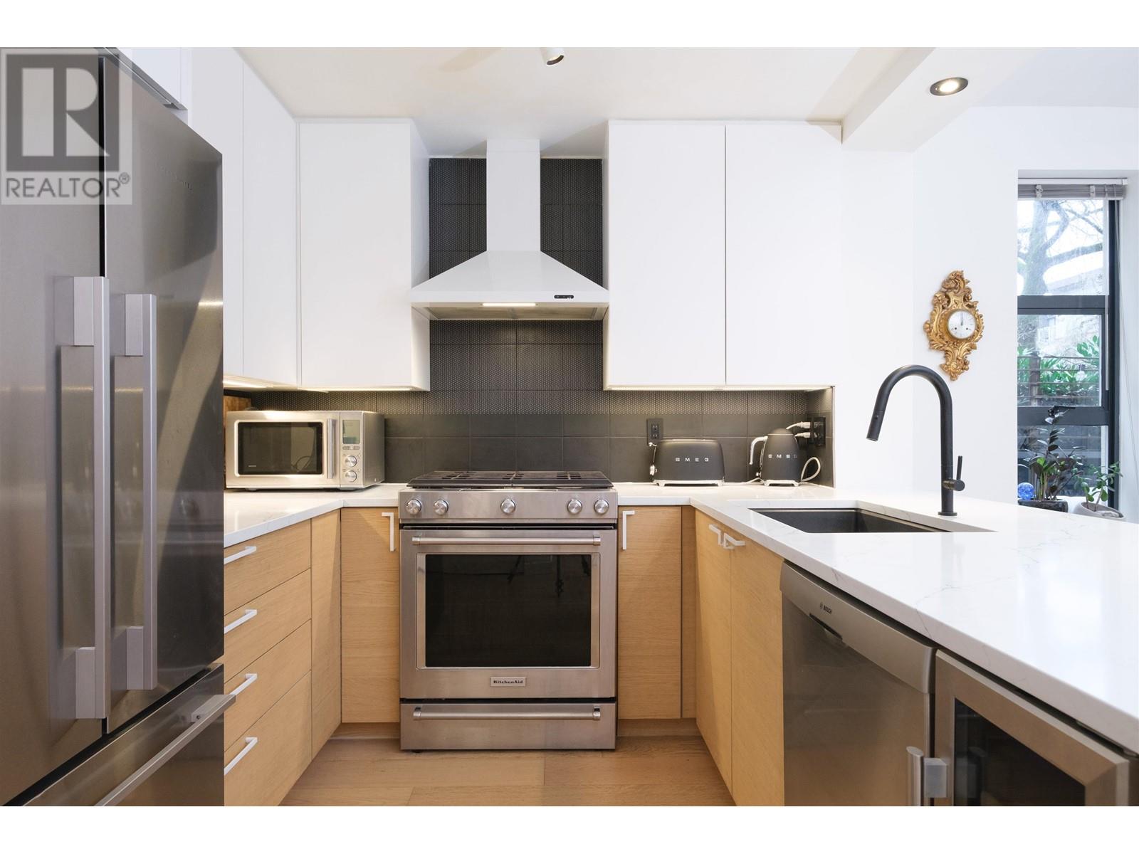 Listing Picture 5 of 20 : 2287 W 12TH AVENUE, Vancouver / 溫哥華 - 魯藝地產 Yvonne Lu Group - MLS Medallion Club Member