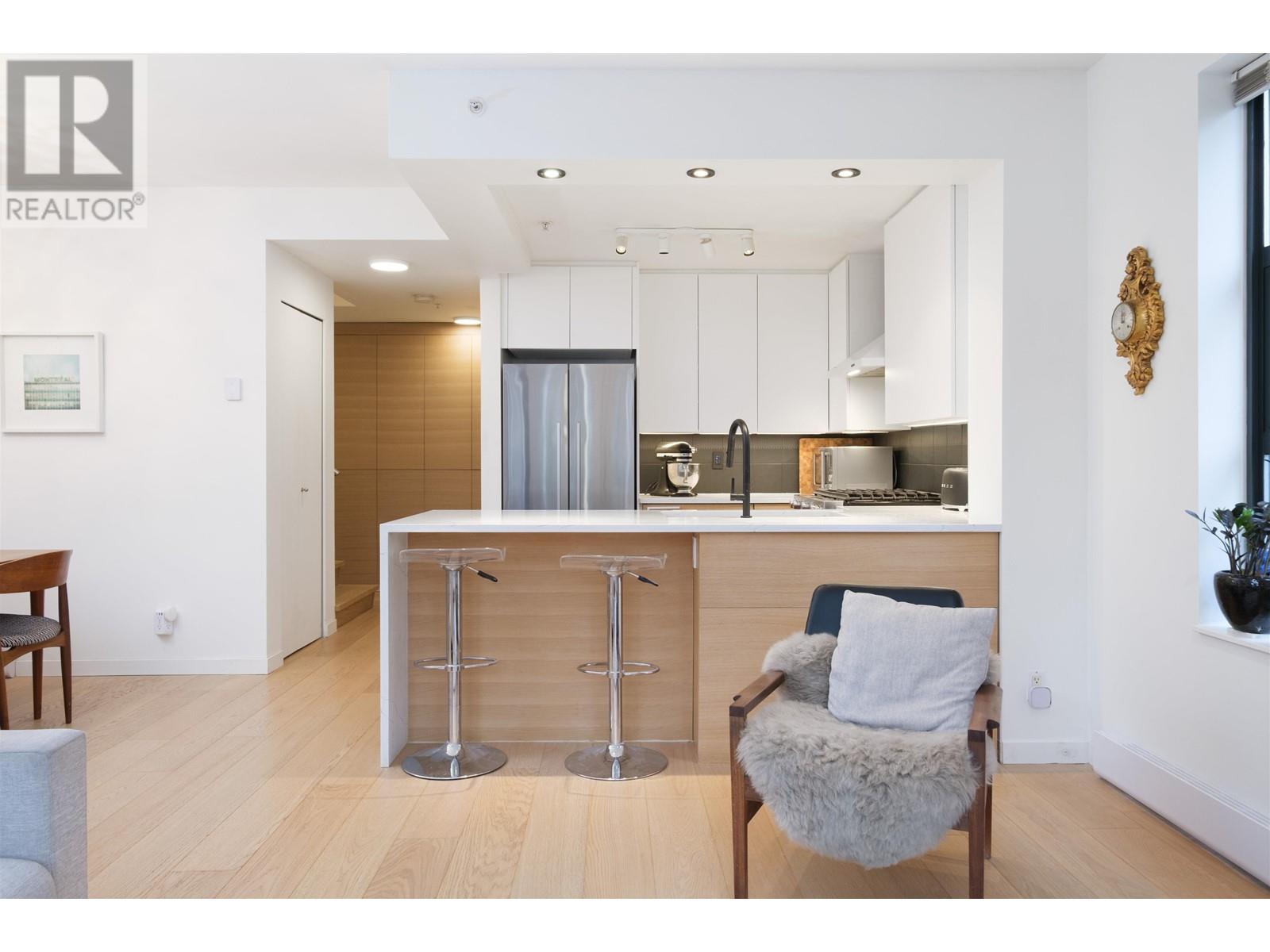 Listing Picture 4 of 20 : 2287 W 12TH AVENUE, Vancouver / 溫哥華 - 魯藝地產 Yvonne Lu Group - MLS Medallion Club Member