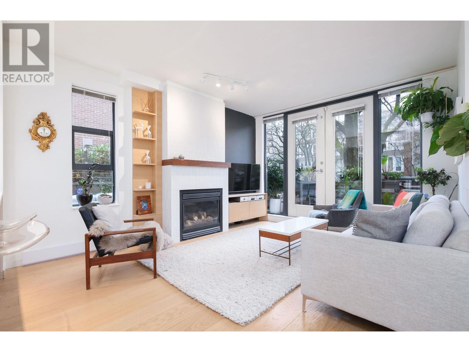 Listing Picture 2 of 20 : 2287 W 12TH AVENUE, Vancouver / 溫哥華 - 魯藝地產 Yvonne Lu Group - MLS Medallion Club Member