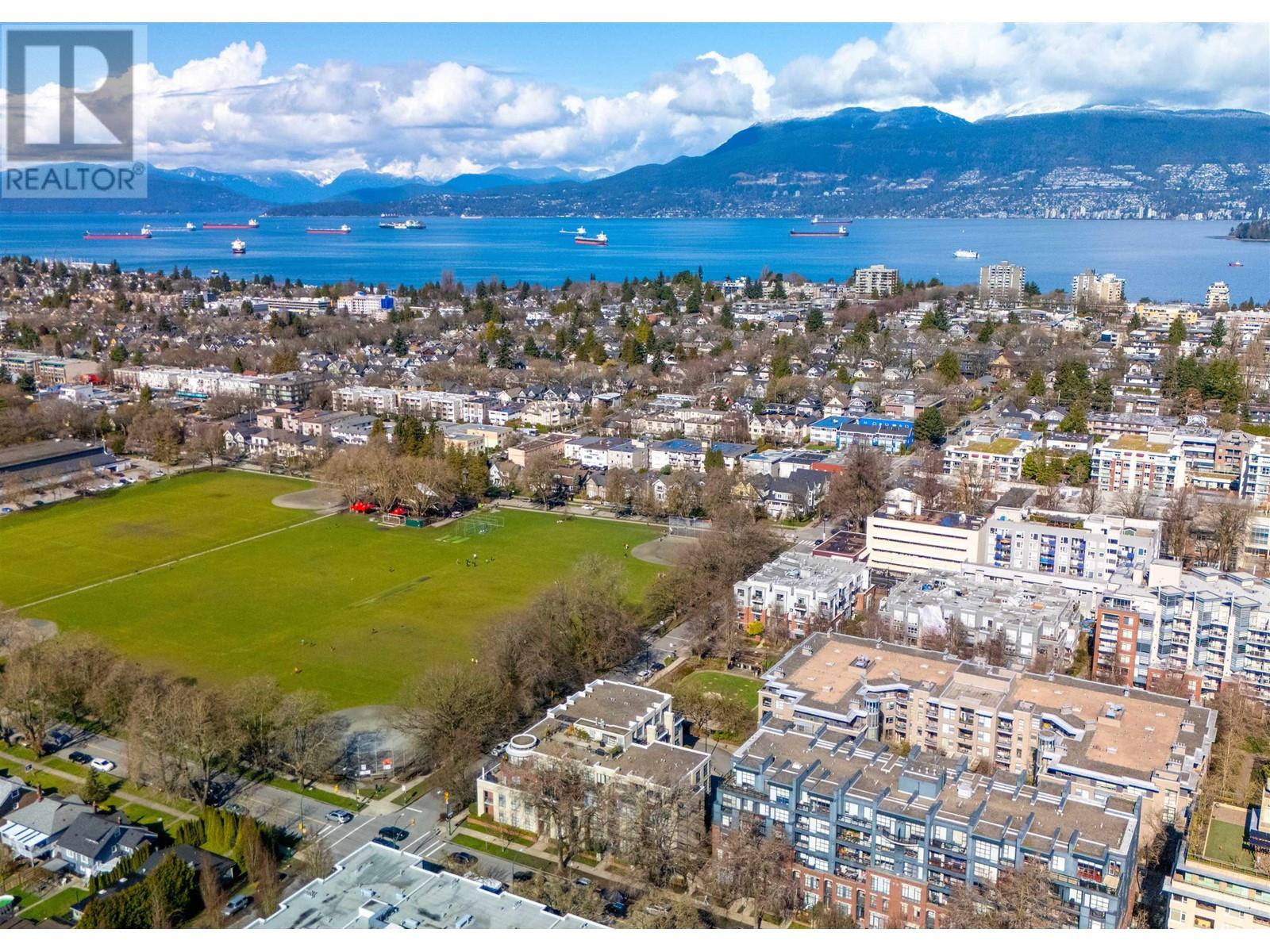 Listing Picture 20 of 20 : 2287 W 12TH AVENUE, Vancouver / 溫哥華 - 魯藝地產 Yvonne Lu Group - MLS Medallion Club Member