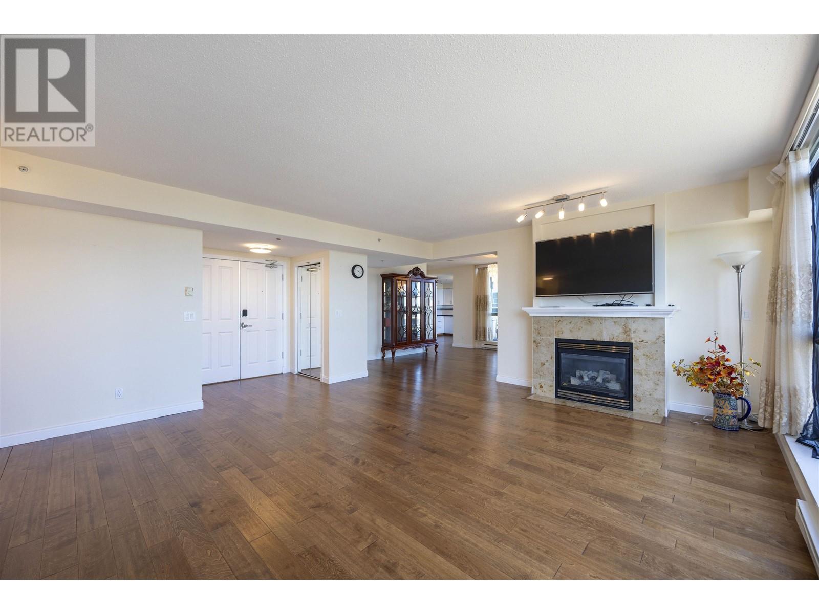 1702 4788 Hazel Street, Burnaby, British Columbia  V5H 4V9 - Photo 3 - R2977704