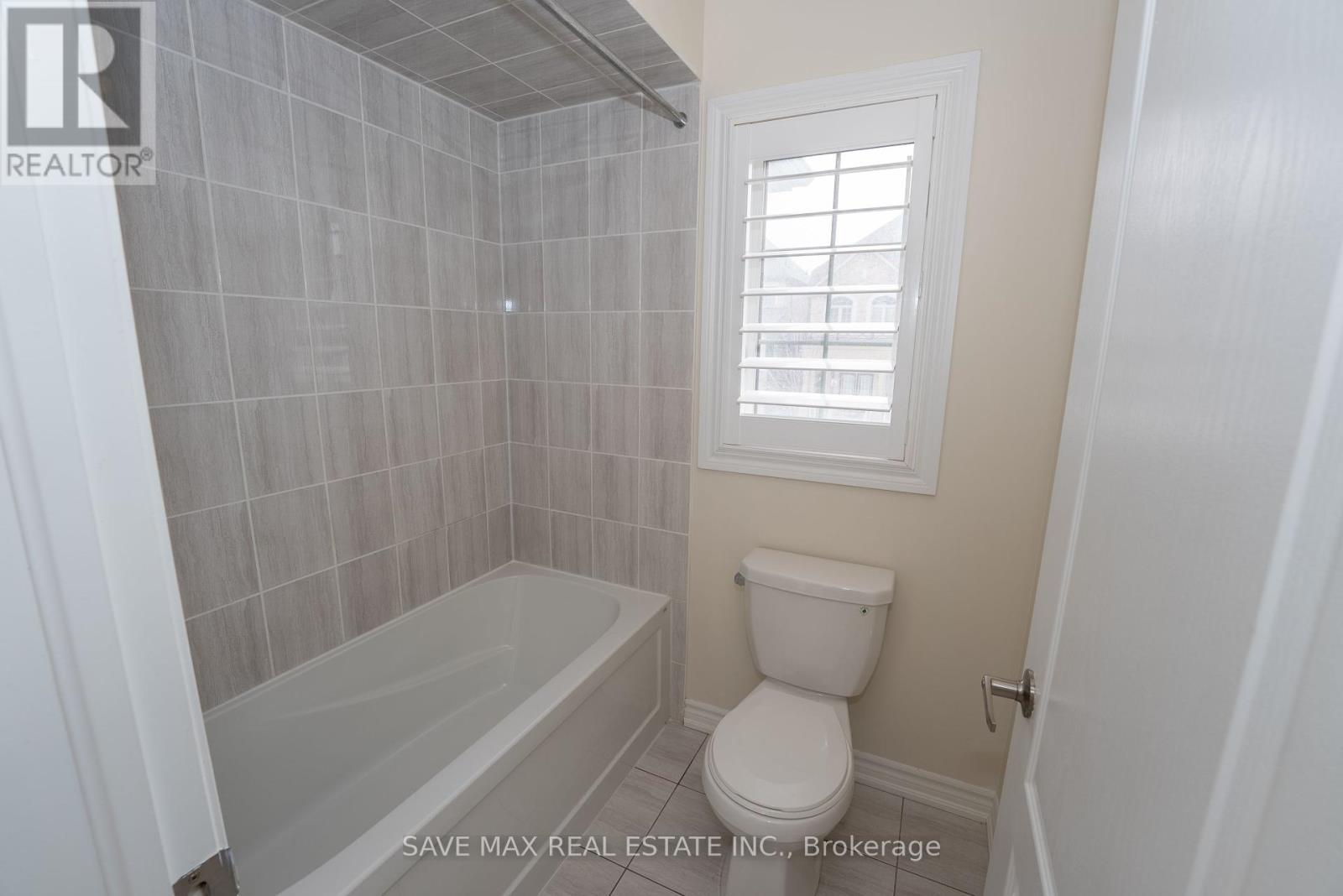 36 Roulette Crescent, Brampton, Ontario  L7A 4R6 - Photo 29 - W12018333