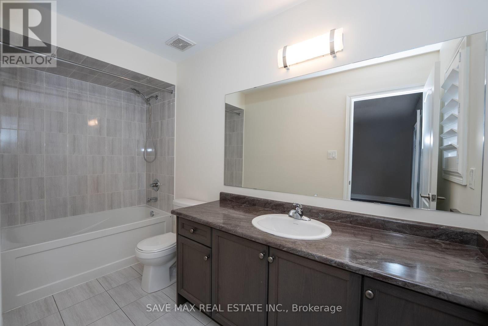 36 Roulette Crescent, Brampton, Ontario  L7A 4R6 - Photo 36 - W12018333
