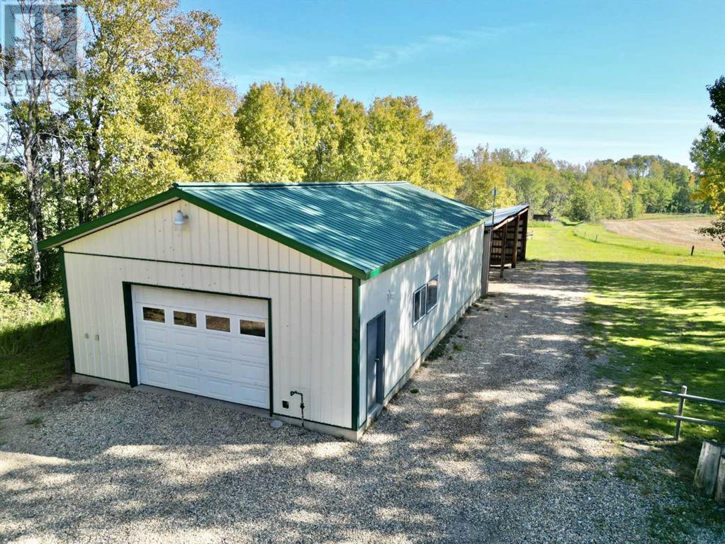Property at 832077 Range Road 222 image 3