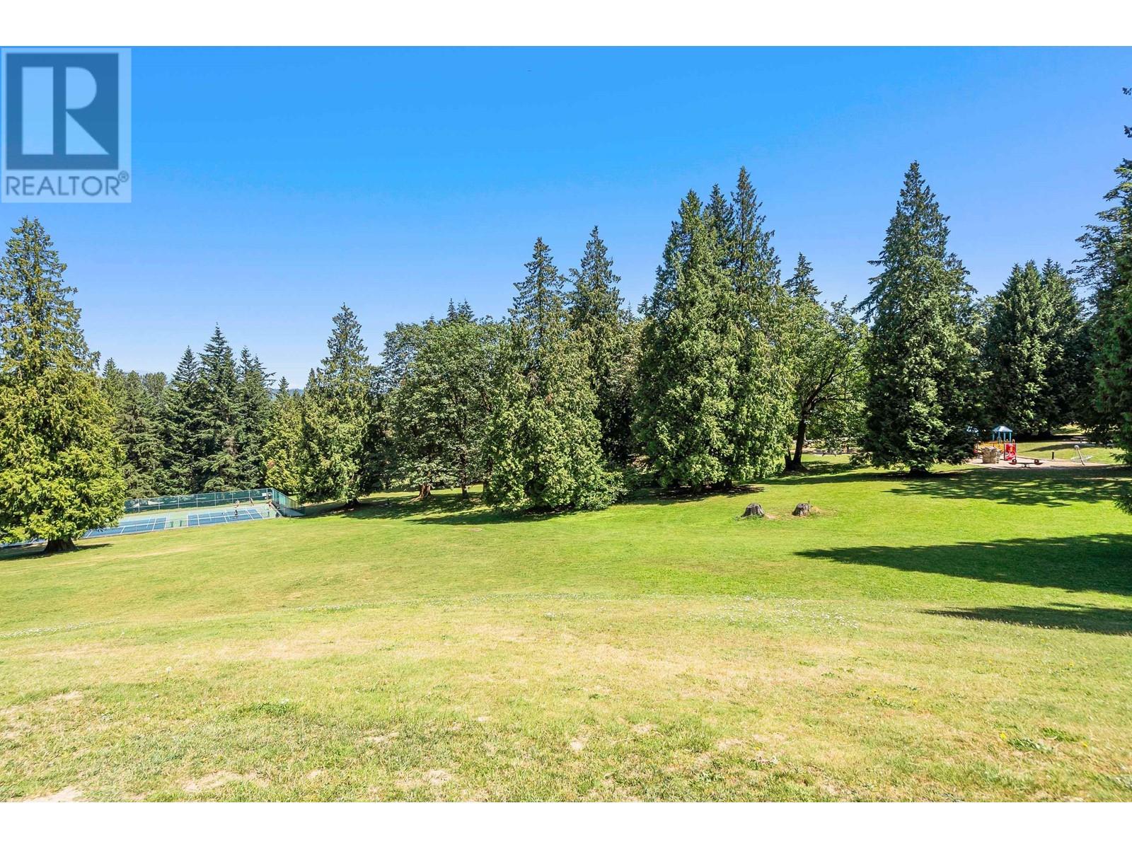 Listing Picture 35 of 38 : 211 7908 GRAHAM AVENUE, Burnaby / 本拿比 - 魯藝地產 Yvonne Lu Group - MLS Medallion Club Member