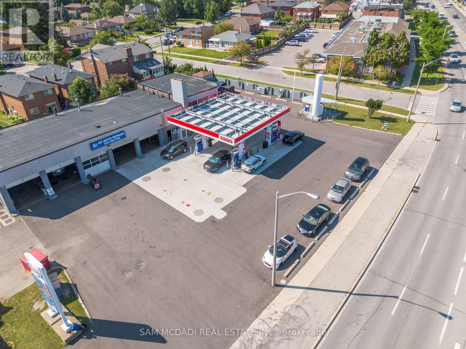 2922 Islington Avenue, Toronto, Ontario  M9L 2K4 - Photo 11 - W12018370
