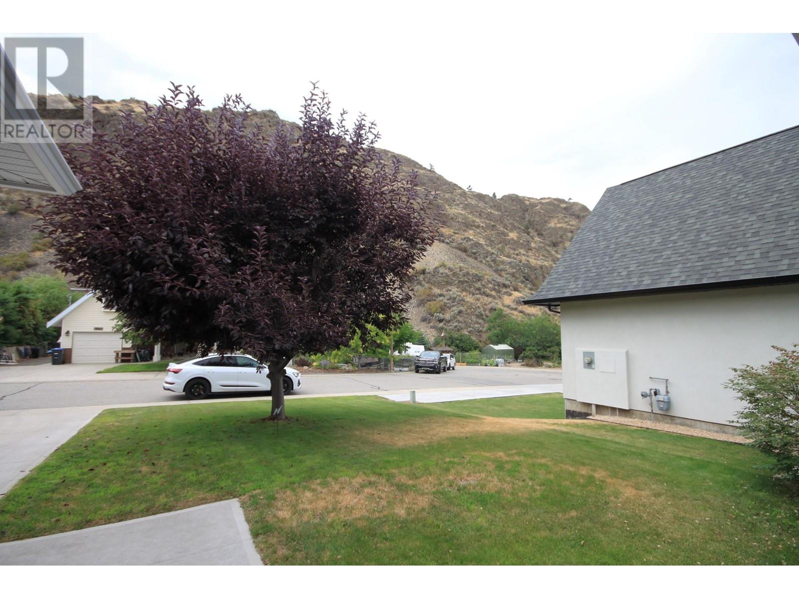 Property at 957 Morningstar Road image 4