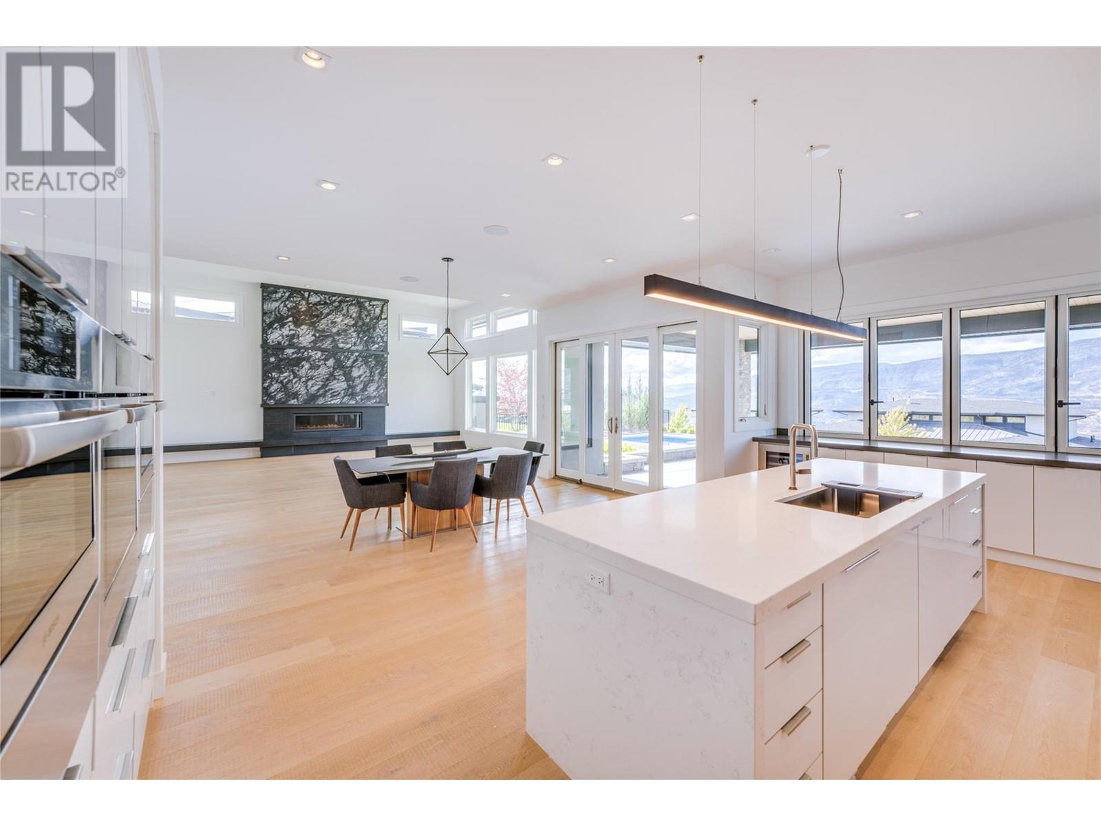 1454 Rocky Point Drive, Kelowna, British Columbia  V1V 3E3 - Photo 18 - 10323120