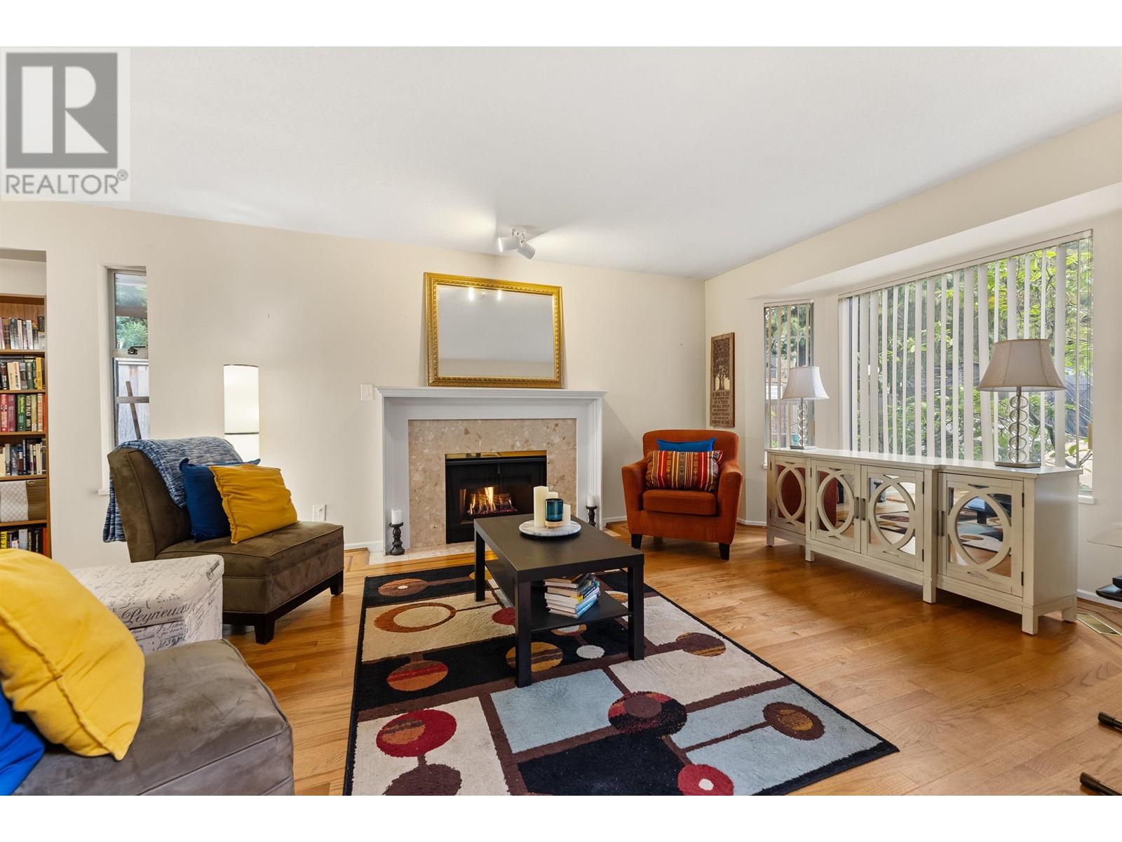 Listing Picture 5 of 38 : 4 7531 NO. 1 ROAD, Richmond / 烈治文 - 魯藝地產 Yvonne Lu Group - MLS Medallion Club Member