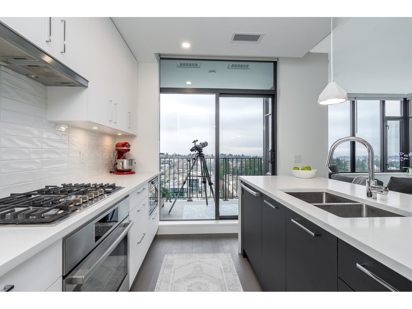 1402 1588 Johnston Road, White Rock, British Columbia  V4B 0C5 - Photo 9 - R2977781