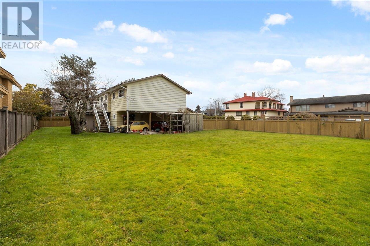 Listing Picture 22 of 37 : 7951 FROBISHER DRIVE, Richmond / 烈治文 - 魯藝地產 Yvonne Lu Group - MLS Medallion Club Member