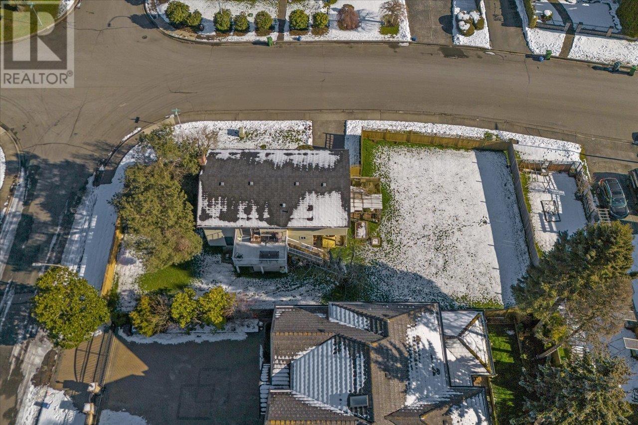 Listing Picture 26 of 37 : 7951 FROBISHER DRIVE, Richmond / 烈治文 - 魯藝地產 Yvonne Lu Group - MLS Medallion Club Member