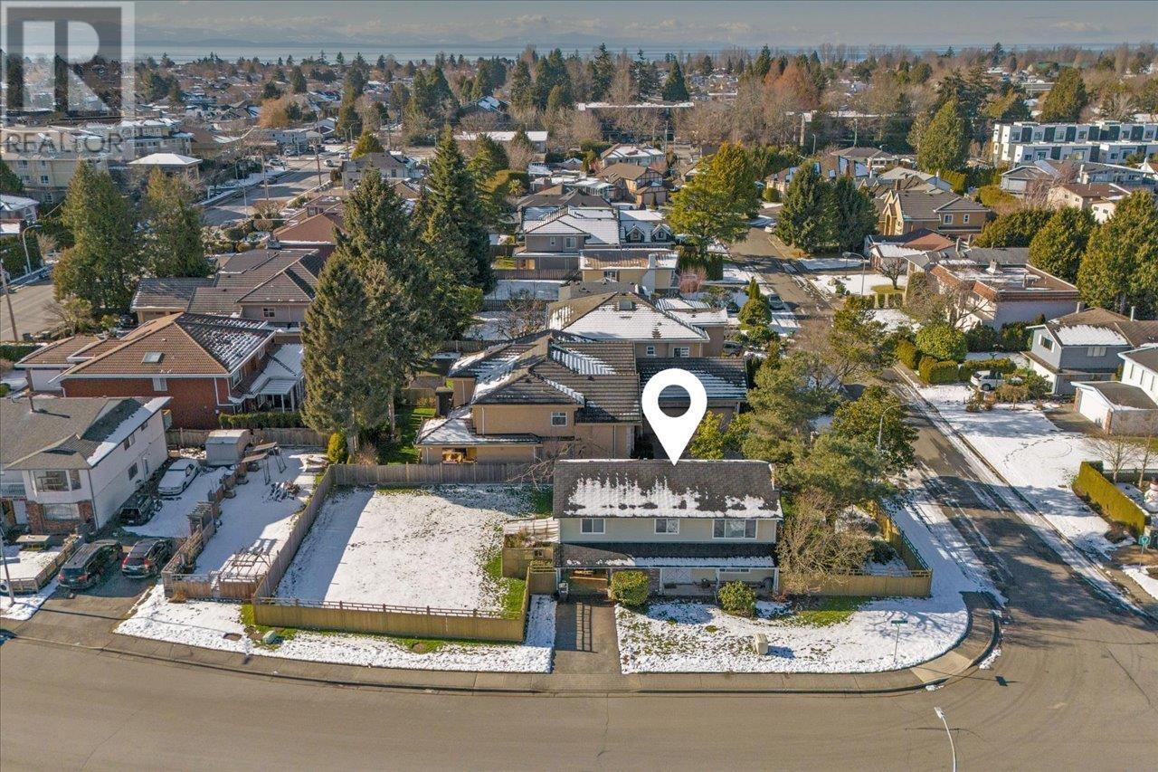 Listing Picture 31 of 37 : 7951 FROBISHER DRIVE, Richmond / 烈治文 - 魯藝地產 Yvonne Lu Group - MLS Medallion Club Member