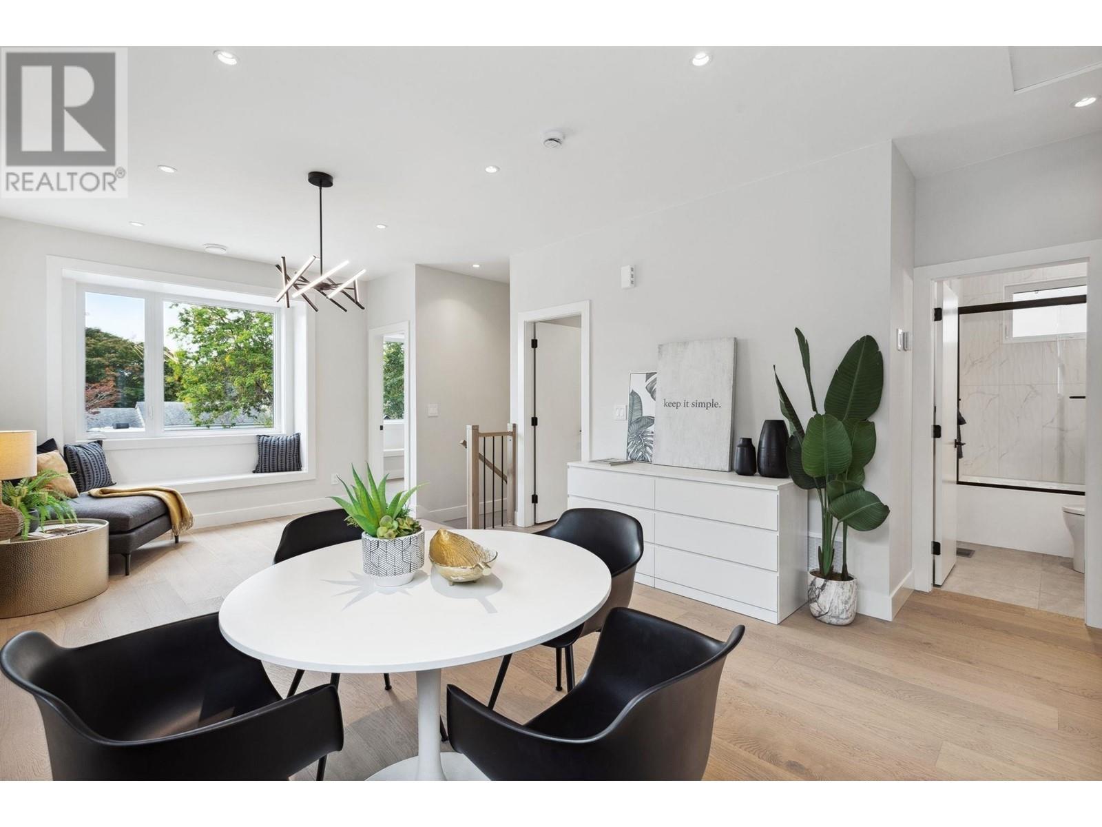 1330 W 15th Street, North Vancouver, British Columbia  V7P 1N2 - Photo 9 - R2977750