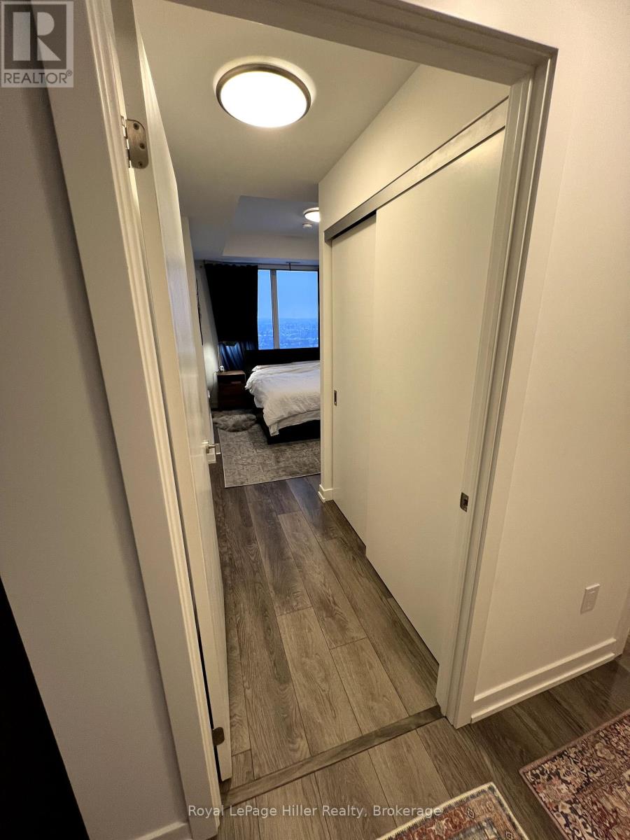 1606 - 15 Wellington Street S, Kitchener, Ontario  N2G 0E4 - Photo 8 - X12018429