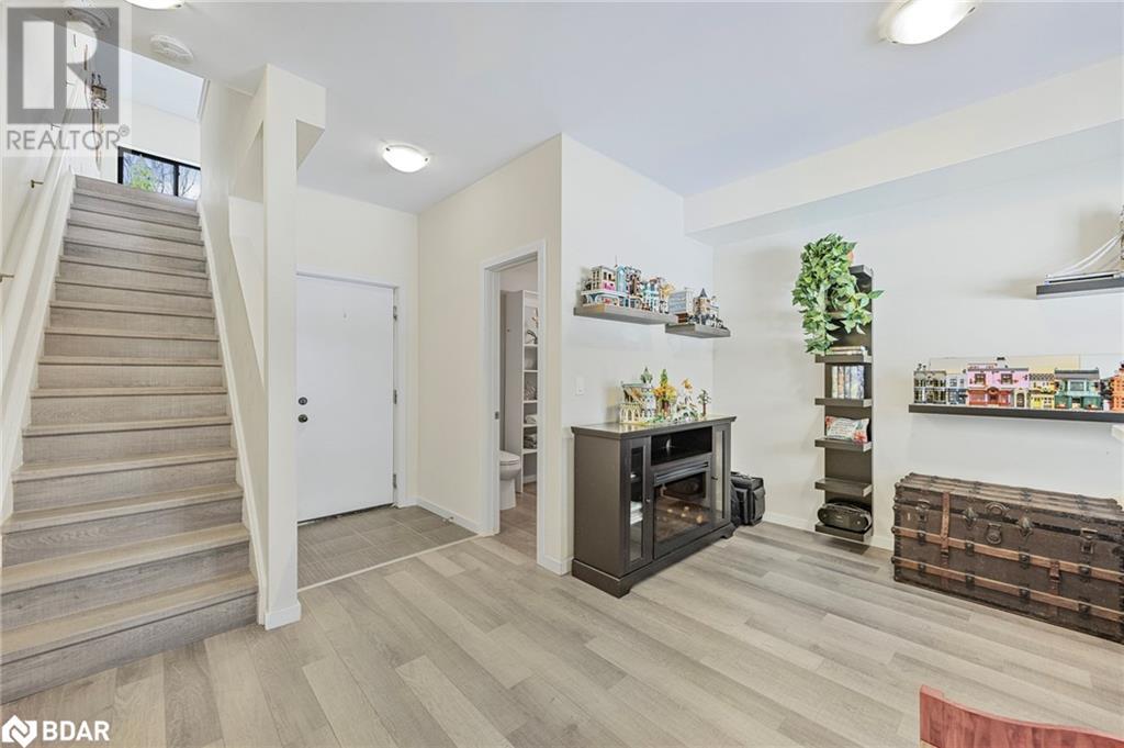 369 Essa Road Road Unit# 36, Barrie, Ontario  L4N 9C8 - Photo 6 - 40706128