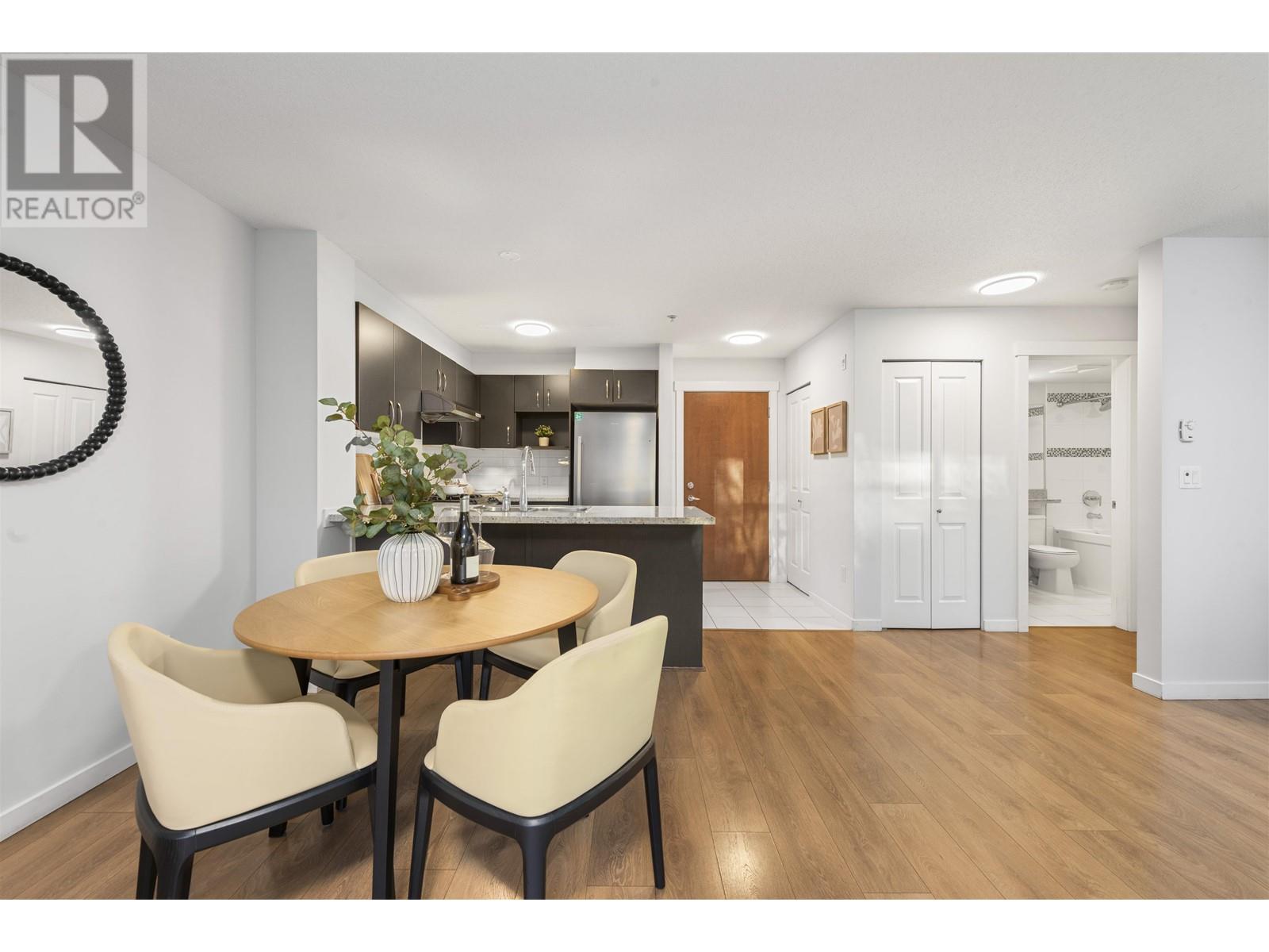 112 9288 Odlin Road, Richmond, British Columbia  V6X 0C3 - Photo 3 - R2976887
