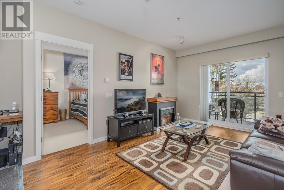 Property at 315 11950 HARRIS ROAD image 3