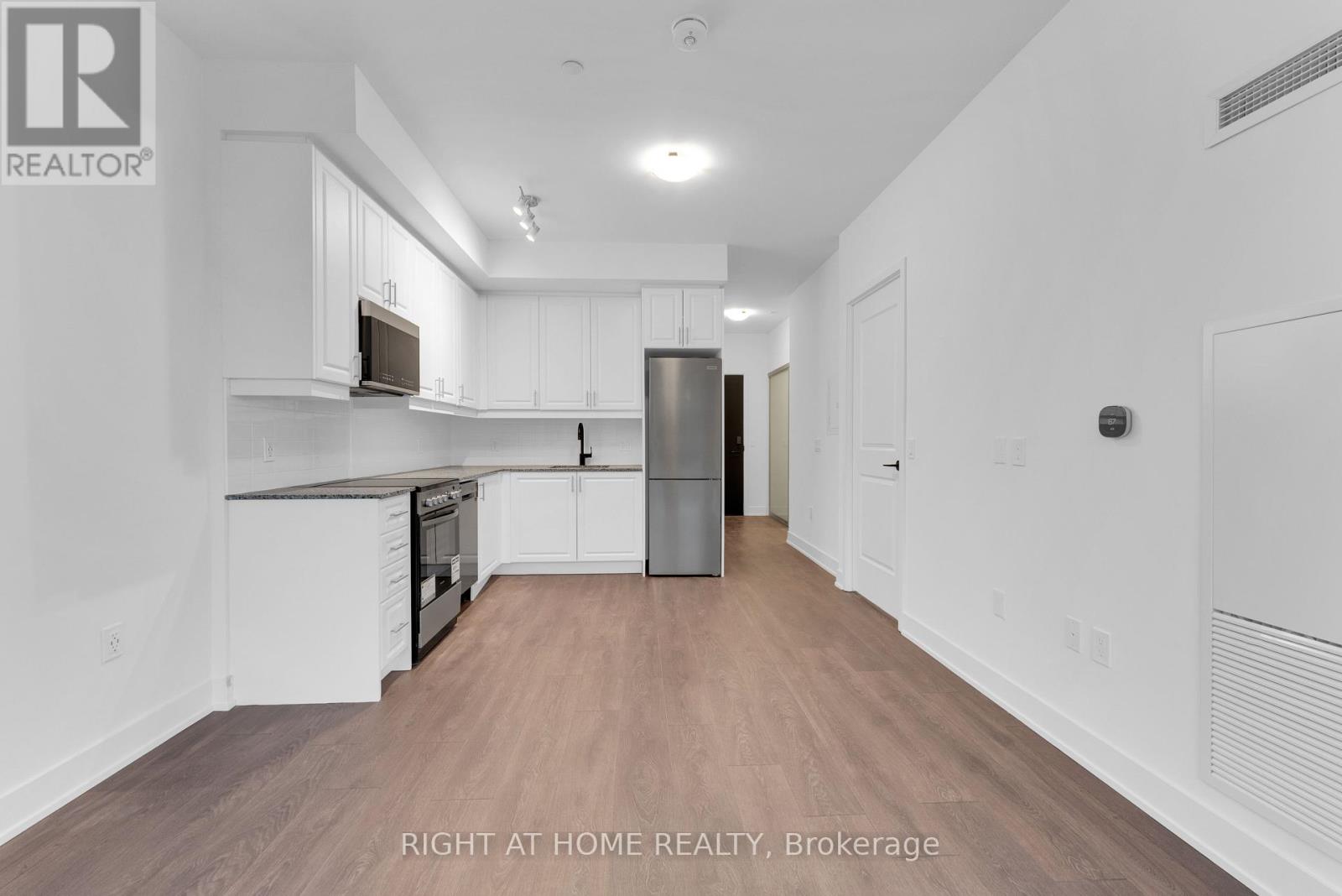 833 - 2343 Khalsa Gate, Oakville, Ontario  L6M 0X7 - Photo 3 - W12018425