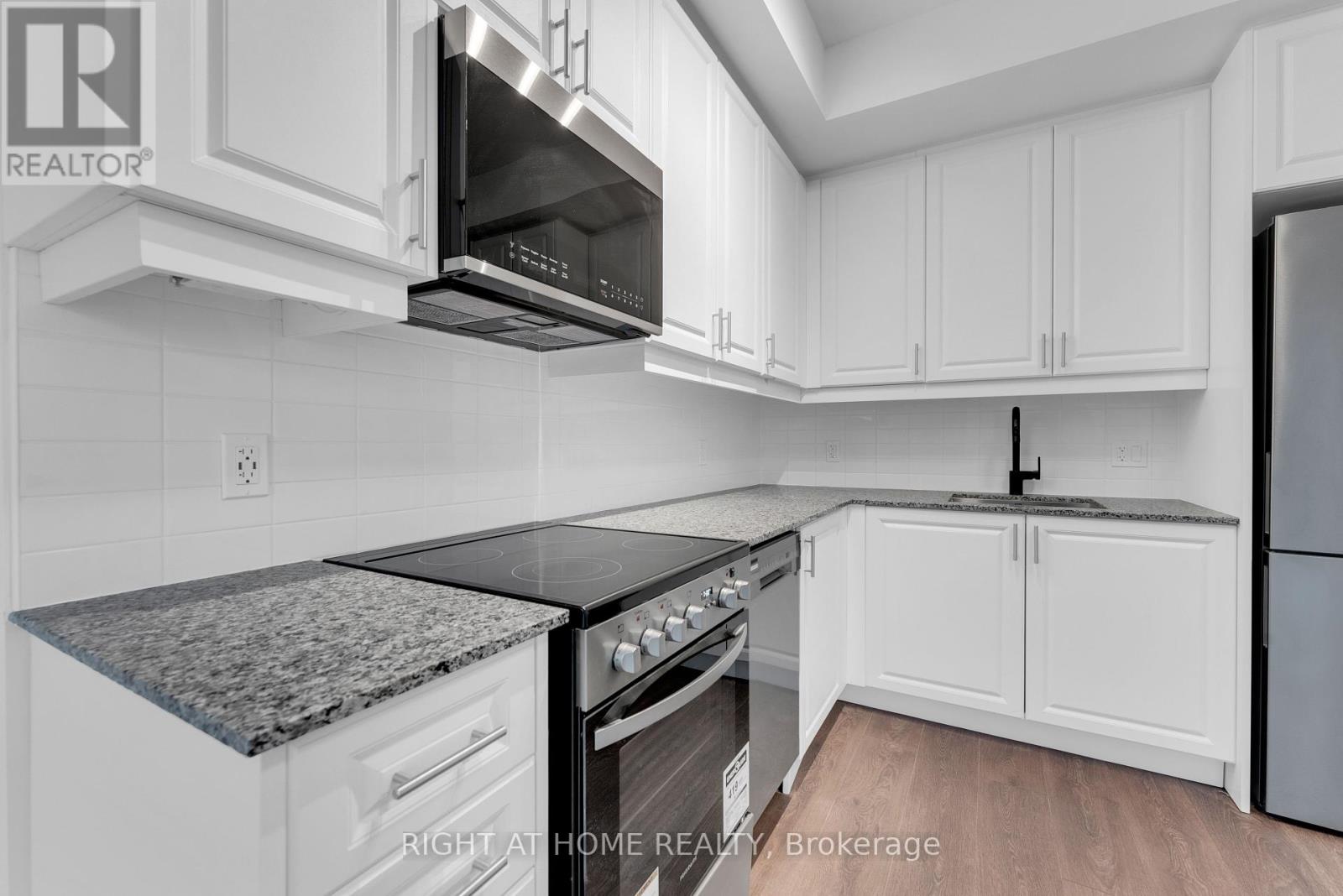 833 - 2343 Khalsa Gate, Oakville, Ontario  L6M 0X7 - Photo 6 - W12018425