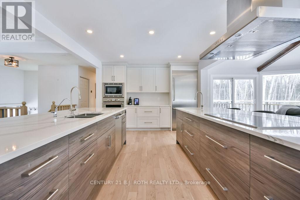 10457 Darkwood Road, Milton, Ontario  L0P 1J0 - Photo 8 - W12018431