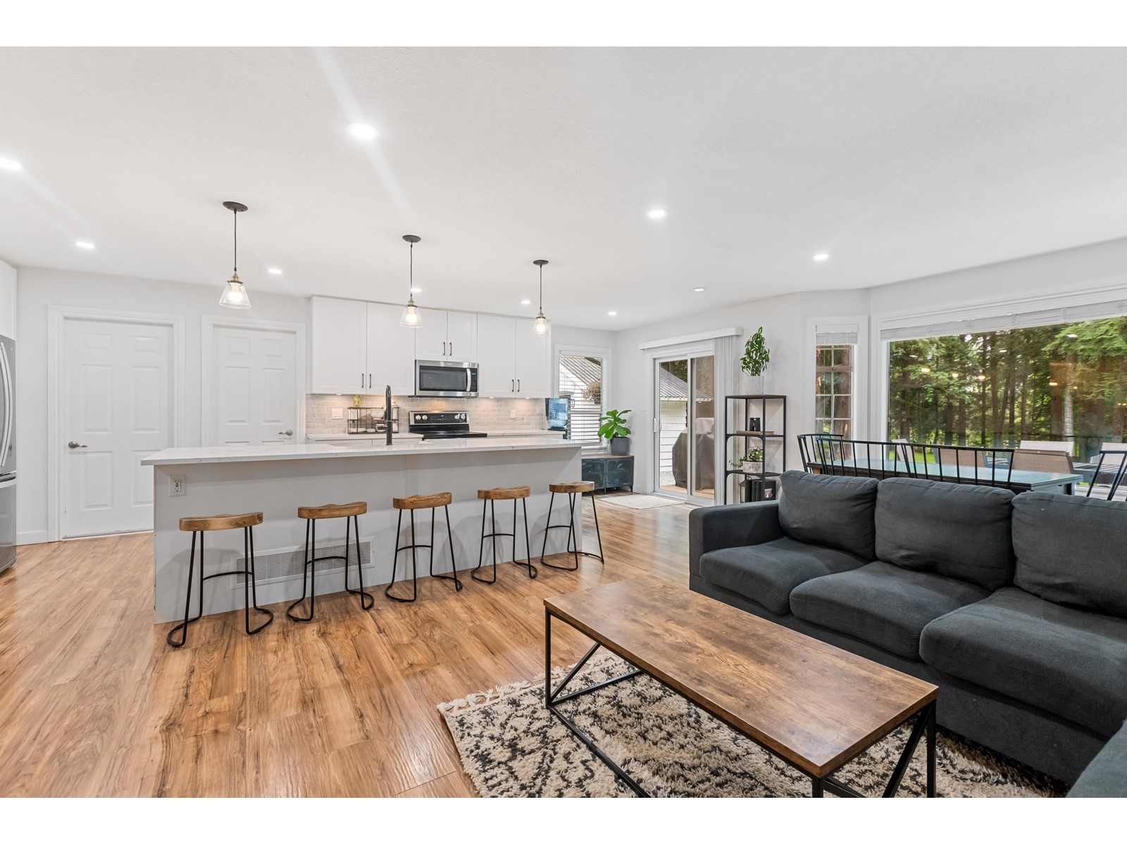 Property at 30328 BERG AVENUE image 3