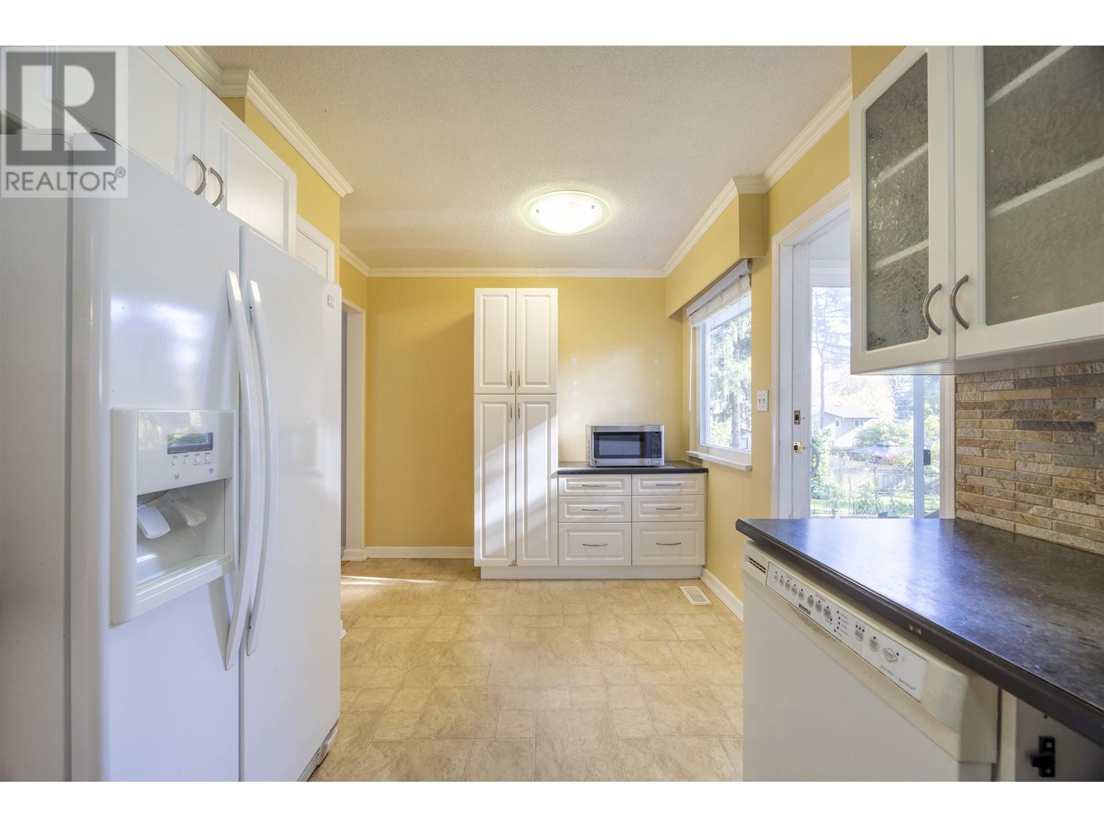 2670 Tuohey Avenue, Port Coquitlam, British Columbia  V3B 2G1 - Photo 8 - R2977480