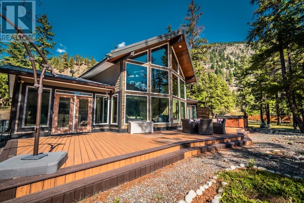 5353 12 Highway, Lillooet, British Columbia