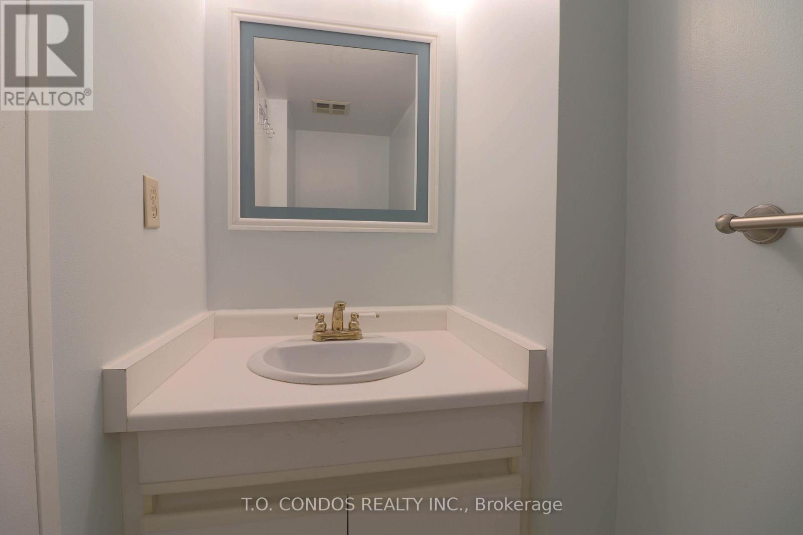 2212 - 1001 Bay Street, Toronto, Ontario  M5S 3A6 - Photo 10 - C12018485