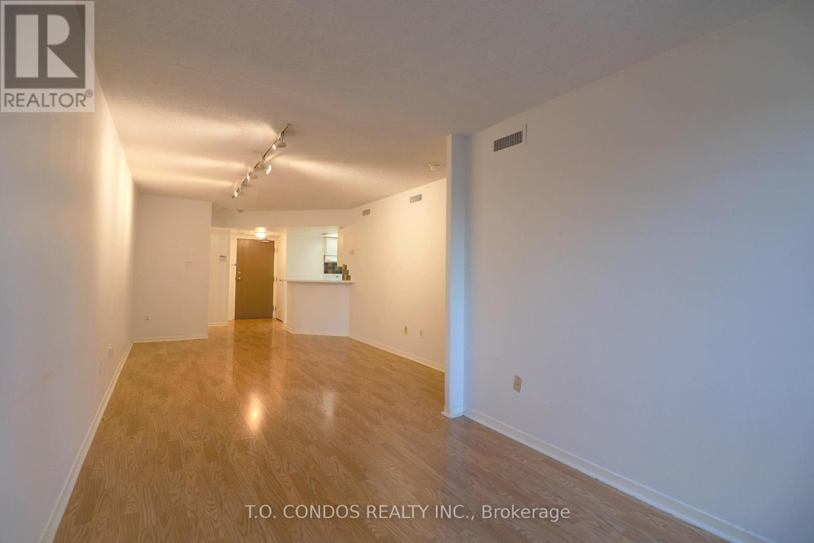2212 - 1001 Bay Street, Toronto, Ontario  M5S 3A6 - Photo 8 - C12018485