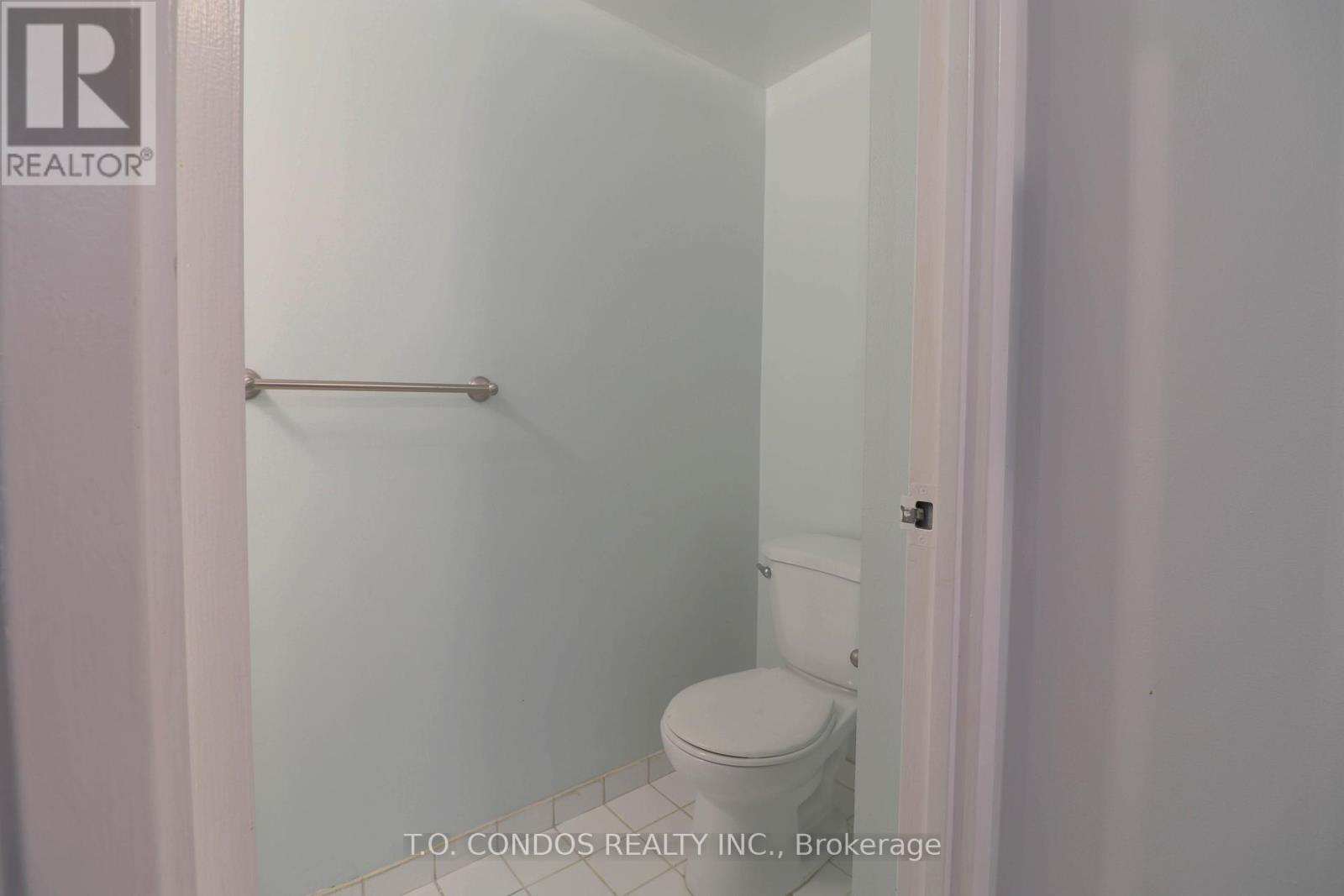 2212 - 1001 Bay Street, Toronto, Ontario  M5S 3A6 - Photo 9 - C12018485