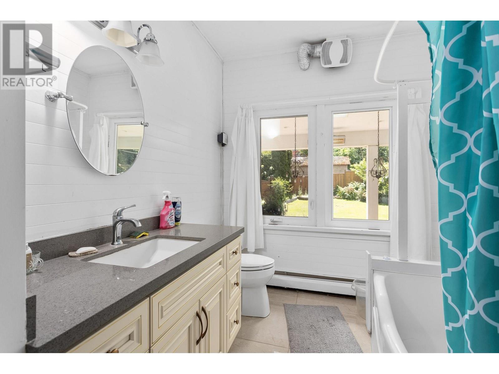 4678 W 3rd Avenue, Vancouver, British Columbia  V6R 1N4 - Photo 8 - R2977751