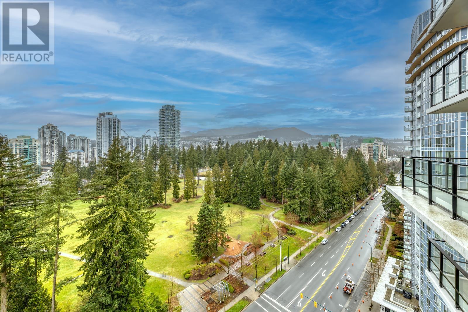 1605 3096 Windsor Gate, Coquitlam, British Columbia  V3B 0P4 - Photo 3 - R2977502