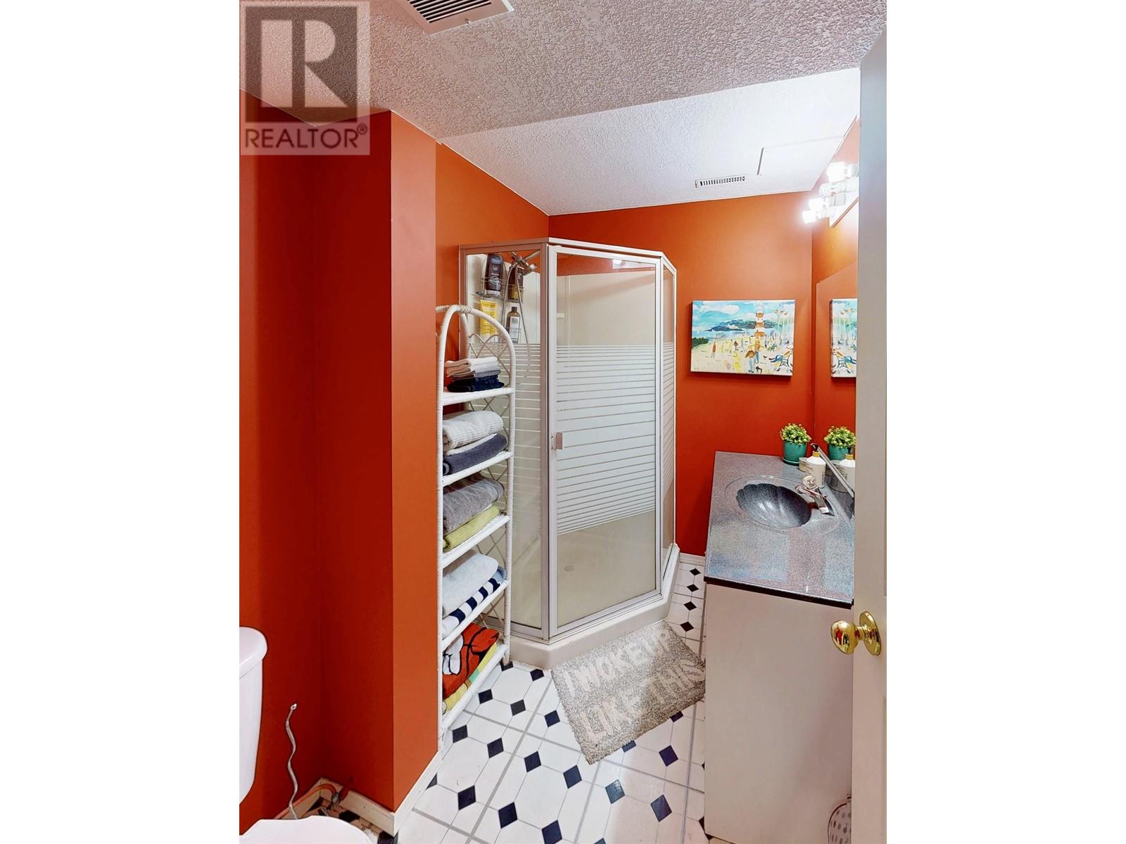 12954 Agnes Lane, Charlie Lake, British Columbia  V0C 1H0 - Photo 25 - R2975078