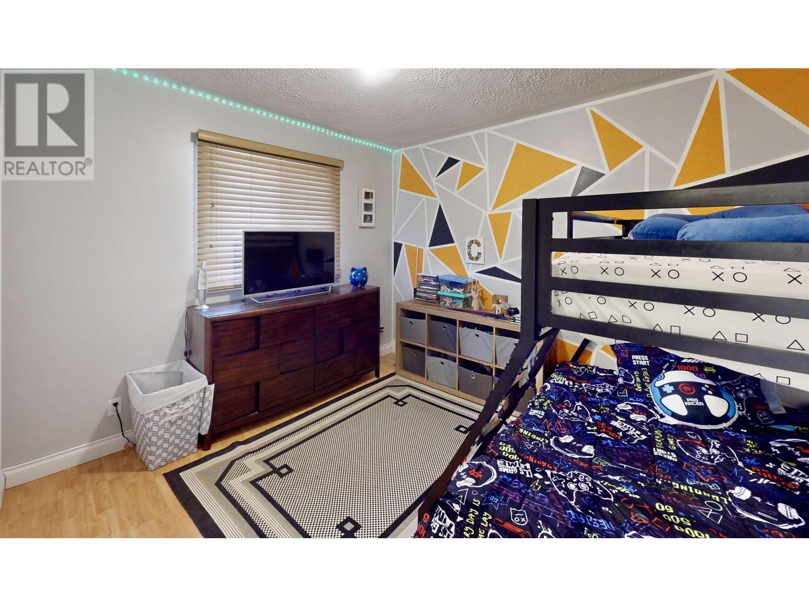 12954 Agnes Lane, Charlie Lake, British Columbia  V0C 1H0 - Photo 6 - R2975078