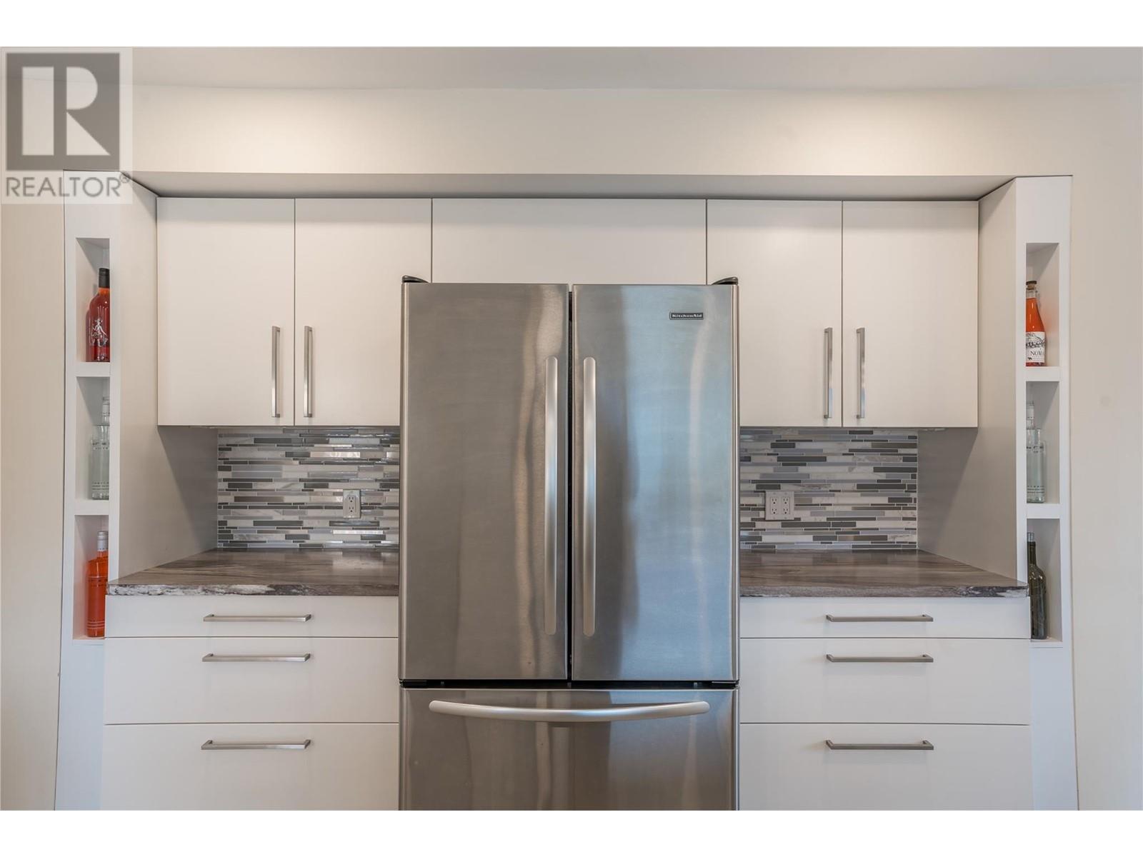 Property at 5010 CROIL Avenue image 1