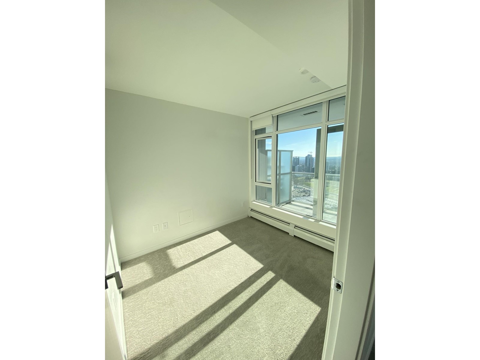 3710 13350 Central Avenue, Surrey, British Columbia  V3T 0S1 - Photo 5 - R2957285