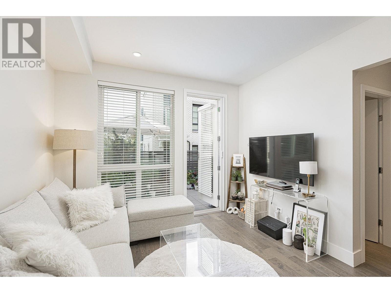 Listing Picture 3 of 5 : 234 W 62ND AVENUE, Vancouver / 溫哥華 - 魯藝地產 Yvonne Lu Group - MLS Medallion Club Member