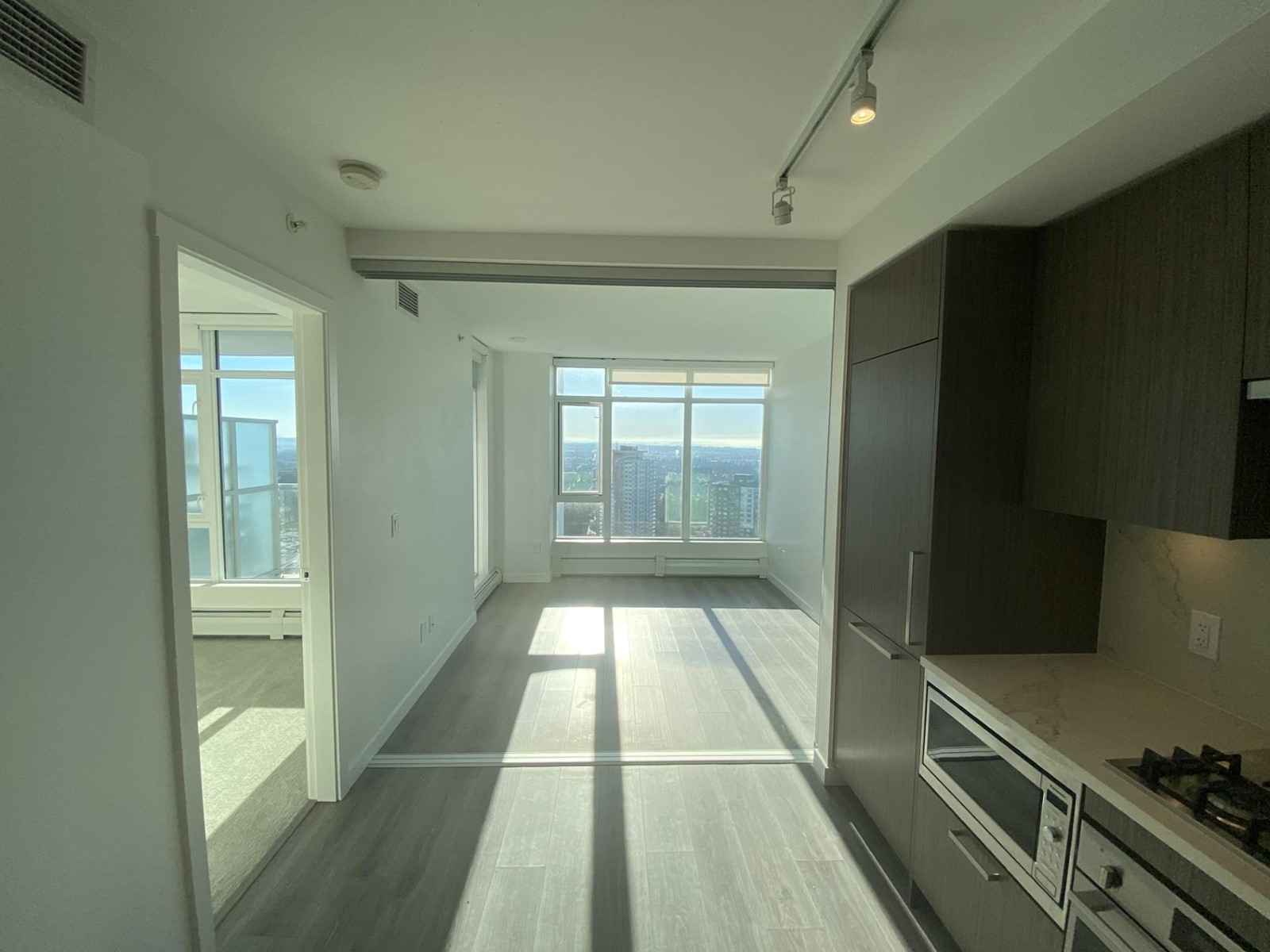 3710 13350 Central Avenue, Surrey, British Columbia  V3T 0S1 - Photo 10 - R2957285